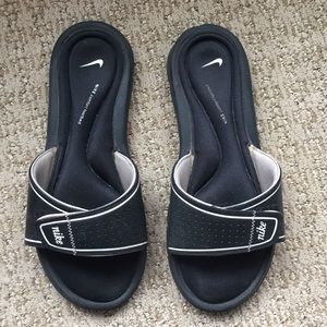 Nike slides
